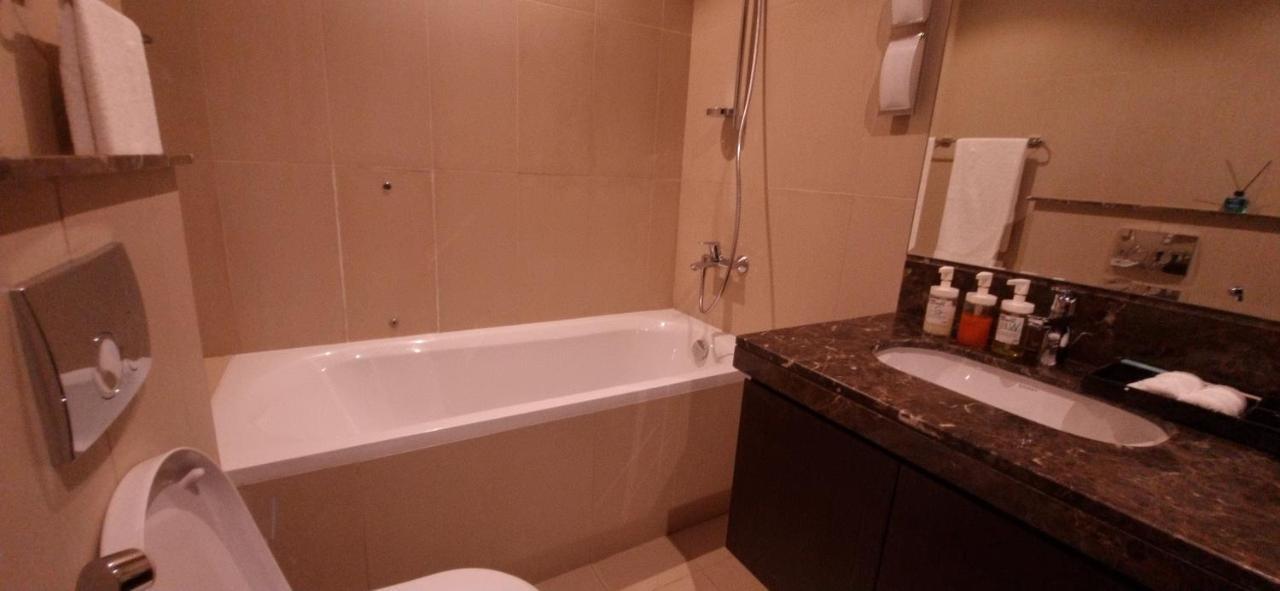 One 2Bhk Elegant Apartment In Muscat Bay 03 Extérieur photo